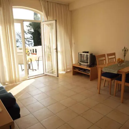Perna 2 Apartment